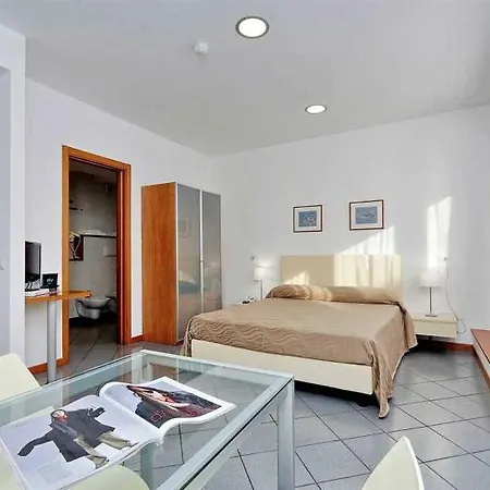 Colombo 4*