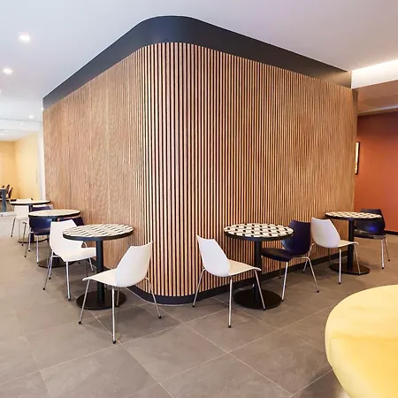 Colombo Hotel 4*
