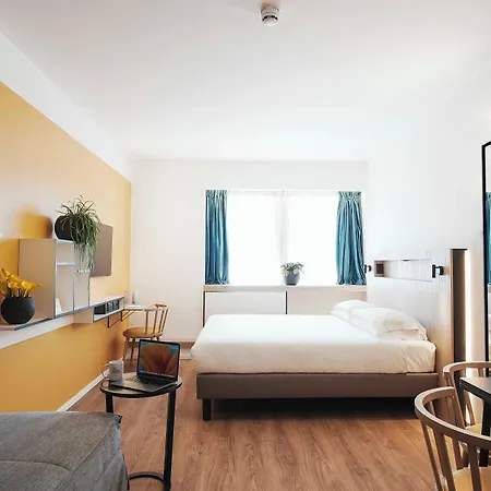 Colombo 4*