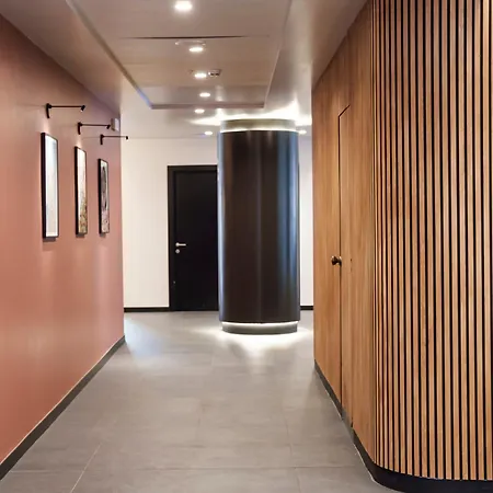Colombo 4*