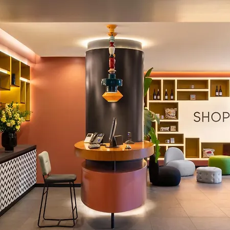 Hotel Colombo 4*