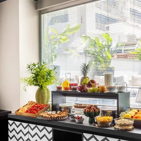 Colombo Hotel 4*