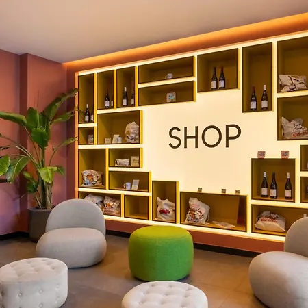 Hotel Colombo 4*
