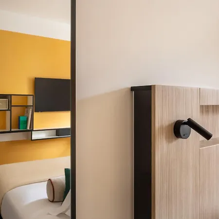 Hotel Colombo 4*
