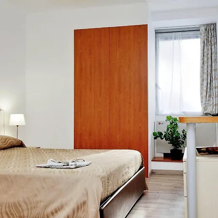 Colombo 4*