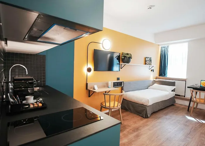 Colombo Hotel 4*