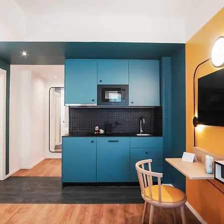 Colombo ホテル 4*