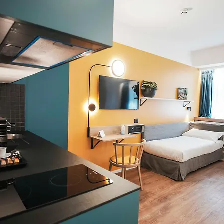 Colombo ホテル 4*