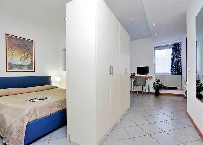 Colombo 4*